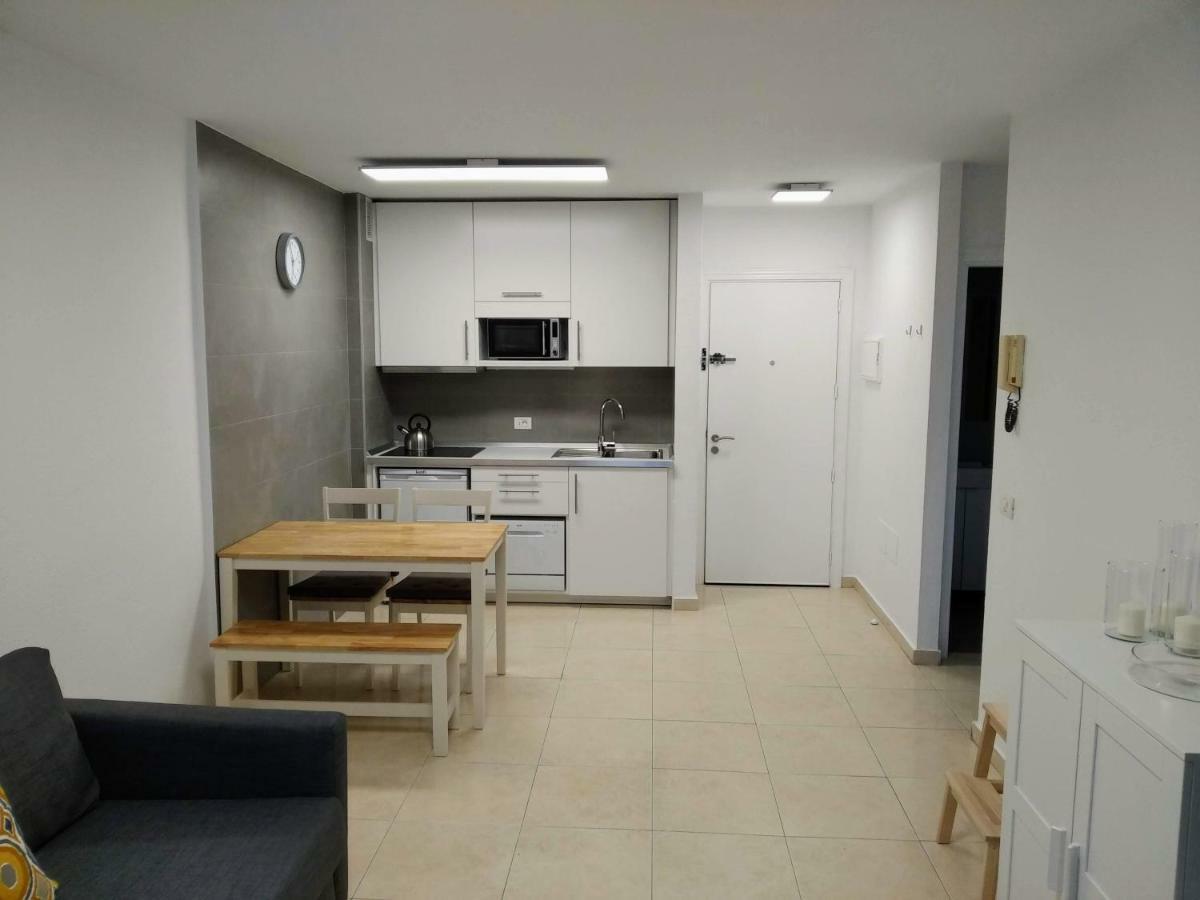 Apartamento "La Livenza" En El Centro De Adeje Con Garaje Privado Apartment Costa Adeje  Exterior photo